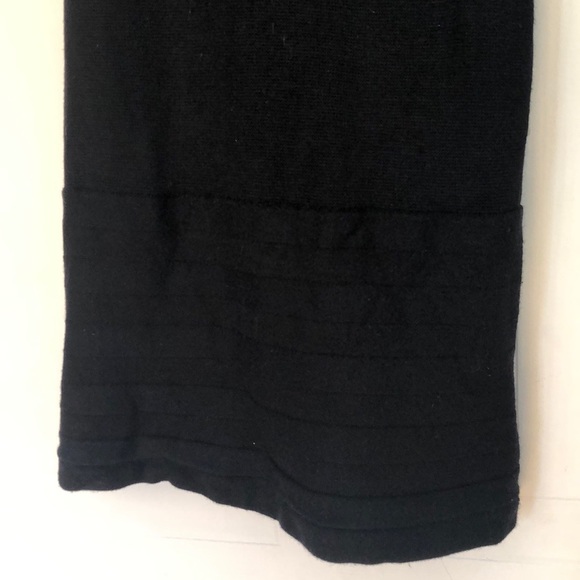 🔳Marciano Knit Top 🔳 - Picture 8 of 11